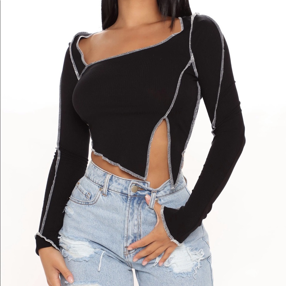 Ribbed black top